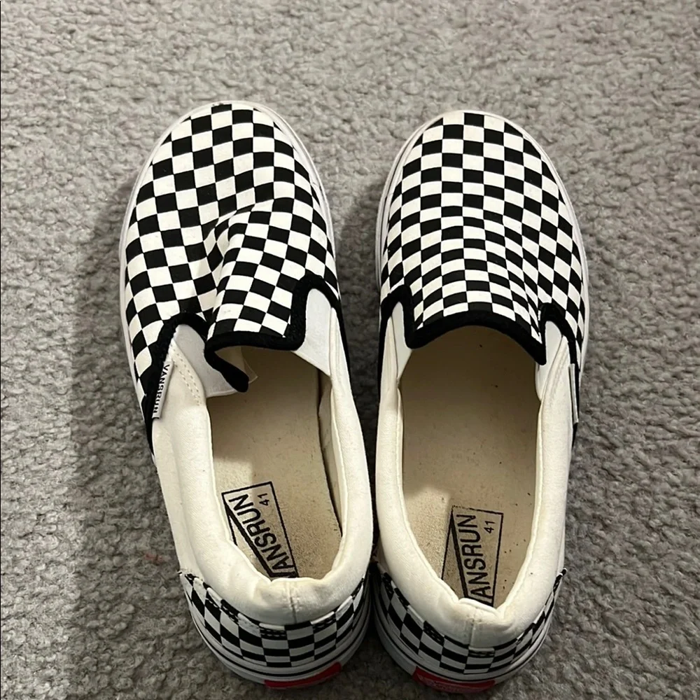 VansRun Checkered Slip-On Shoes - Black and White - not the real brand - Picture 3 of 6